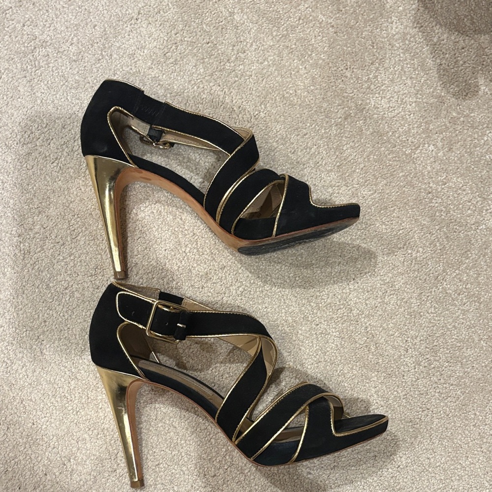 Diane Von Furstenberg Black and Gold Strappy Heels $25 - Picture 2 of 5